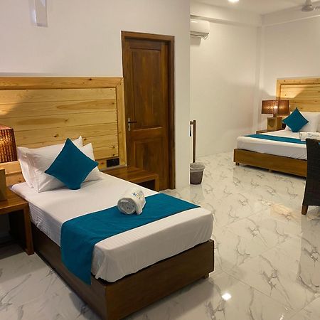 Trinco Beach Resort Trincomalee Exterior photo